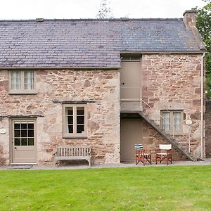 Superior Cottage